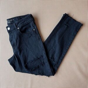 American Eagle Outfitters Tomgirl Jean distressed destroyed jeans. Size 6 black